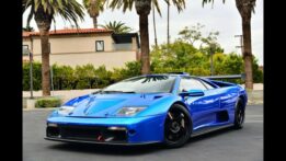 Top Marques 1:12 Lamborghini Diablo GTR Blue (Blu Monterey) #28 of 30 (TM1245C)