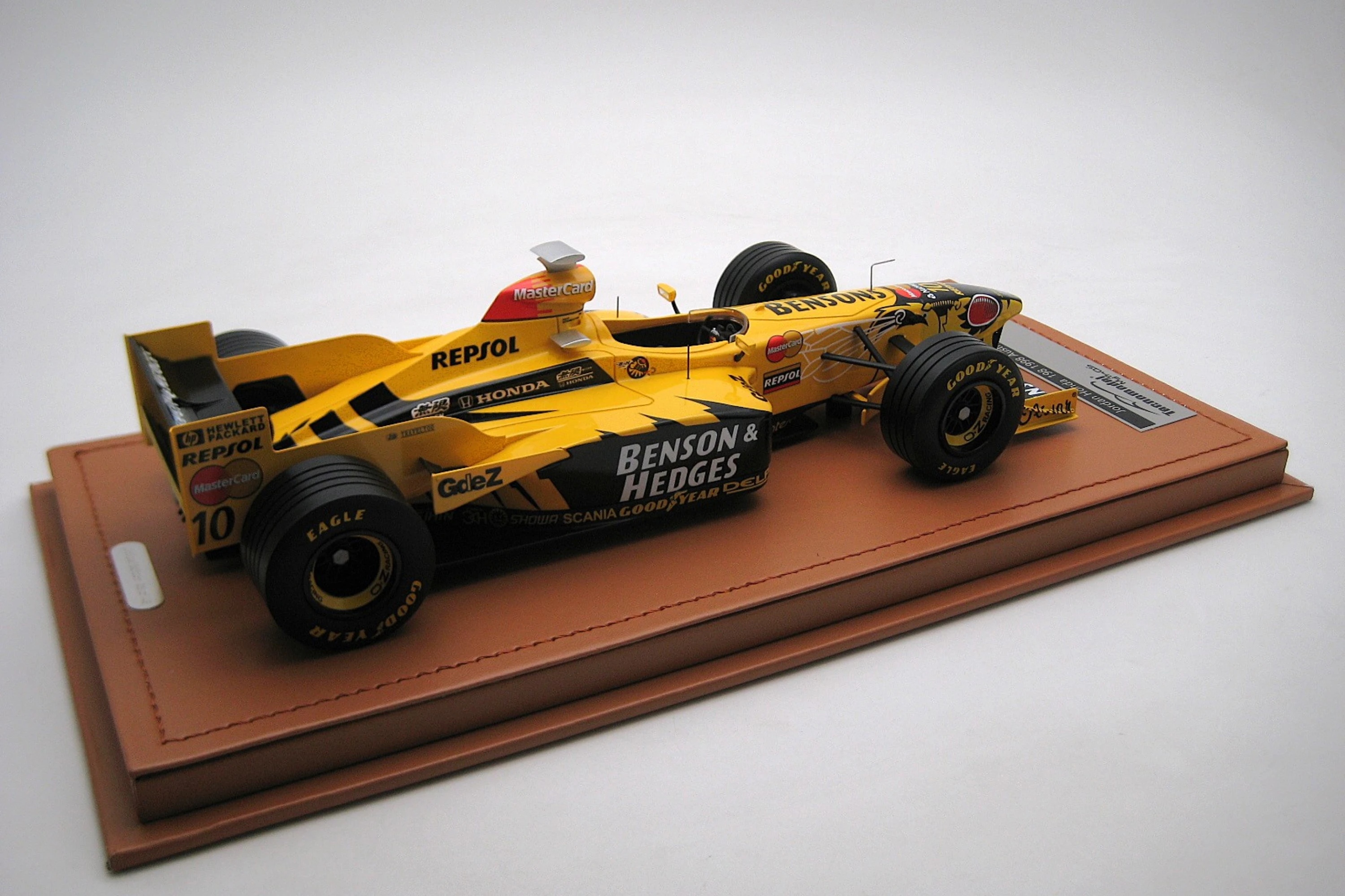 Tecnomodel 1:18 Jordan Honda 198 Ralf Schumacher Australian GP 1998 (TM18-384A) Limited Edition Resin Model 2 Tecnomodel 1:18 Jordan Honda 198 Ralf Schumacher Australian GP 1998 (TM18-384A) Limited Edition Resin Model - Image 2