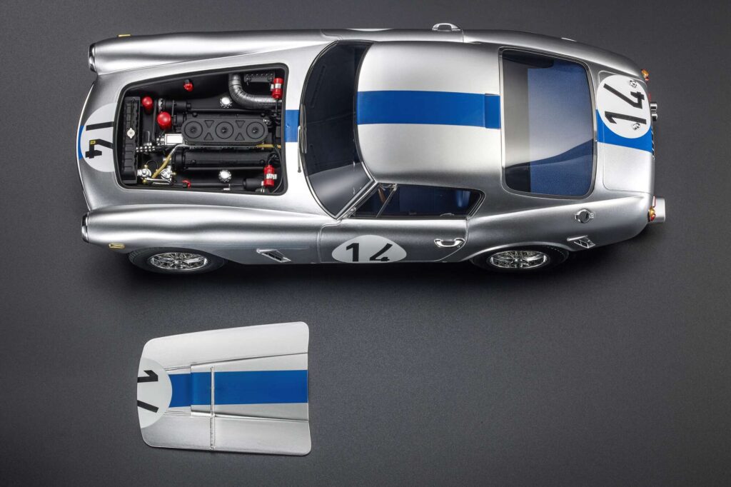 Top New Arrivals at model-universe.com - 15th June - CMR Transporters, GP Replicas, Solido Porsche 911's, Spark Le Mans/GT3/F1, Looksmart Ferrari's, AUTOart, MCG, LS Collectibles, Top Marques and much more. 32 Top Marques - 1:12 Ferrari 250GT SWB 3.0L V12 No.14 24h Le Mans 1961 3rd Place P.Noblet, J.Guichet - Limited Edition Resin Model