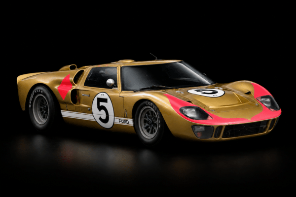 Top Marques 1:12 Ford GT40 Mk II No.5 R. Bucknum / D. Hutcherson 3rd Place 24h Le Mans 1966 (TMR1272C) Resin Model
