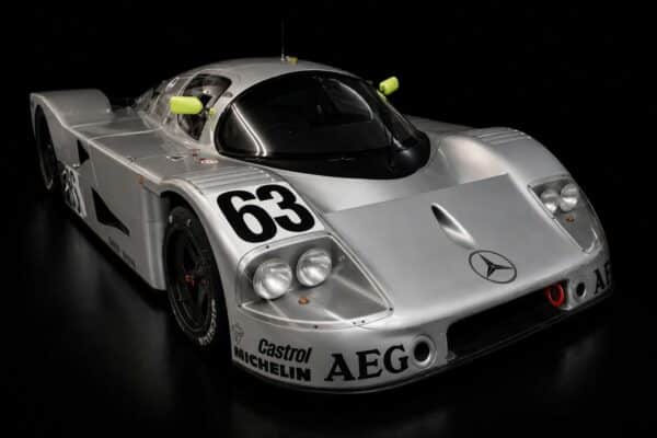 Top Marques 1:12 Sauber-Mercedes C9 No.63 J. Mass / M. Reuter / S. Dickens Winner 24h Le Mans 1989 (TMR1274A) Resin Model