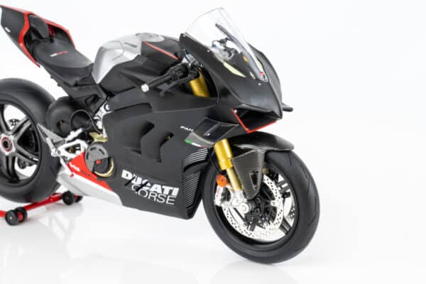 TSM 1:12 Ducati Panigale V4 SP2 Black - Diecast Model 11 TSM 1:12 Ducati Panigale V4 SP2 Black - Diecast Model
