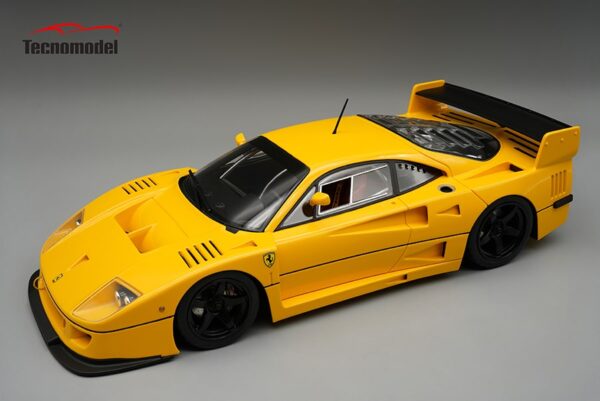 Tecnomodel - 1:18 Ferrari F40 LM 1996 プレスバージョン モデナイエロー、ブラック5スポークリム