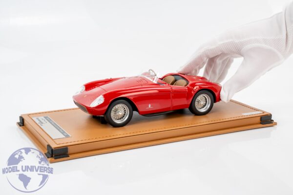 Tecnomodel - 1:18 Ferrari 500 Mondial Press Version Red 1956 - Limited Edition Resin Model 7 Tecnomodel - 1:18 Ferrari 500 Mondial Press Version Red 1956 - Limited Edition Resin Model