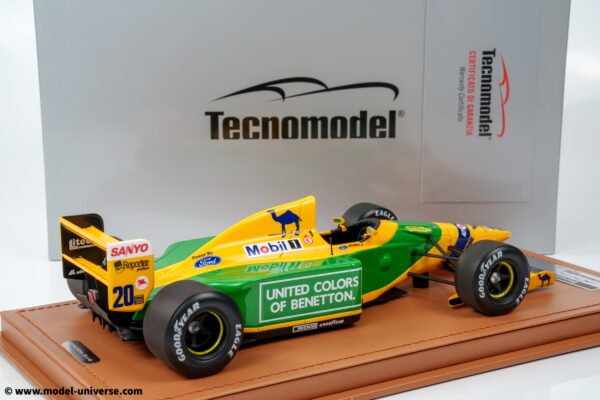 Tecnomodel - 1:18 Benetton B192 No.20 Martin Brundle British GP 1992 - Limited Edition Resin Model with Display Case 11 Tecnomodel - 1:18 Benetton B192 No.20 Martin Brundle British GP 1992 - Limited Edition Resin Model with Display Case
