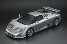 Top Marques - 1:12 Bugatti EB110 SS Gris claro metalizado