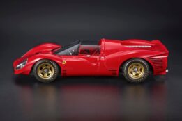 Top Marques Ferrari 330 P4 Resin Model 1:18 image.6