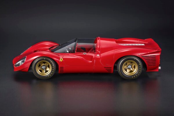 Top Marques Ferrari 330 P4 Resin Model 1:18 image.6