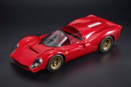 Top Marques Ferrari 330 P4 Resin Model 1:18 image.8