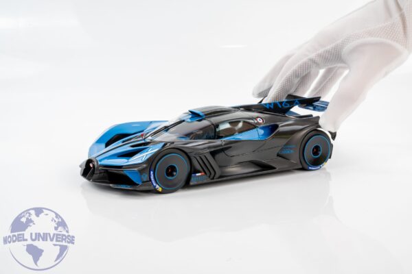 Top Speed - 1:18 Bugatti Bolido Presentation Car - Resin Model 5 Top Speed TS0434 Bugatti Bolide