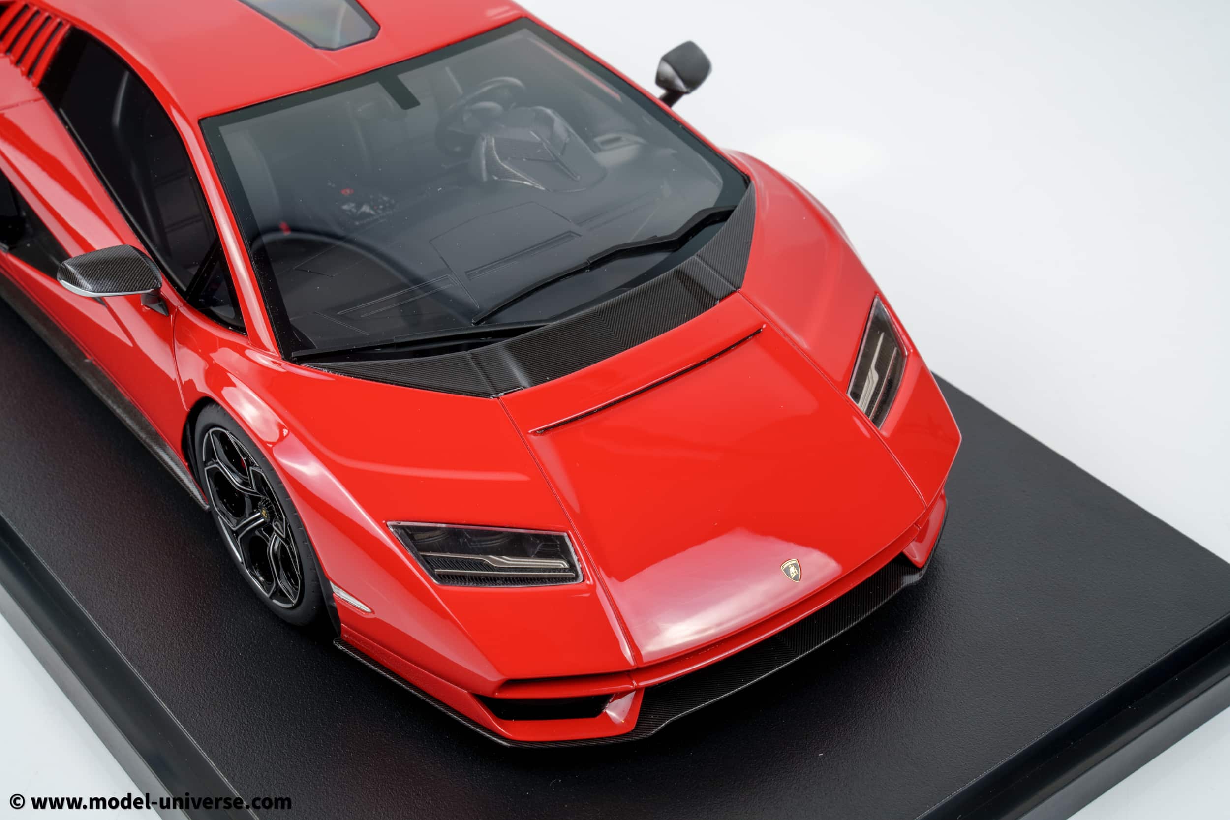 Top Speed - 1:18 Lamborghini Countach LPI 800-4 Rosso Mars Red