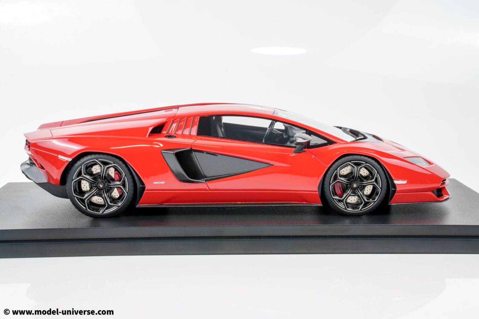 Top Speed - 1:18 Lamborghini Countach LPI 800-4 Rosso Mars Red