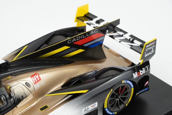 Top Speed - 1:18 Cadillac V-Series.R No.38 Hertz Team Jota 24h Le Mans 2025 - (TS0678) Resin Model 15 Top Speed - 1:18 Cadillac V-Series.R No.38 Hertz Team Jota 24h Le Mans 2025 - (TS0678) Resin Model