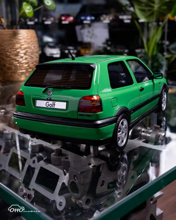 Otto Mobile - 1:18 Volkswagen Golf III GTI Concept Salsagreen 1995 - Limited Edition Resin Model 28 Otto Mobile - 1:18 Volkswagen Golf III GTI Concept Salsagreen 1995 - Limited Edition Resin Model
