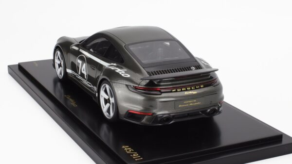 1:18 Porsche 911 (992) Coupe No.74 50 Years 2023 Aventurine Green - Limited Edition Resin Model - Spark Porsche Exclusive 12 WAP0211690SHDP image4