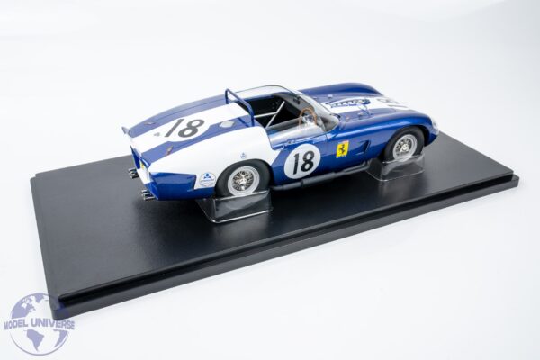 WERK83 - 1:18 Ferrari 250 TR61 NART No.18 24h Le Mans 1962 - John Fulp, Peter Ryan - Diecast Model 19 WERK83 - 1:18 Ferrari 250 TR61 NART No.18 24h Le Mans 1962 - John Fulp, Peter Ryan - Diecast Model