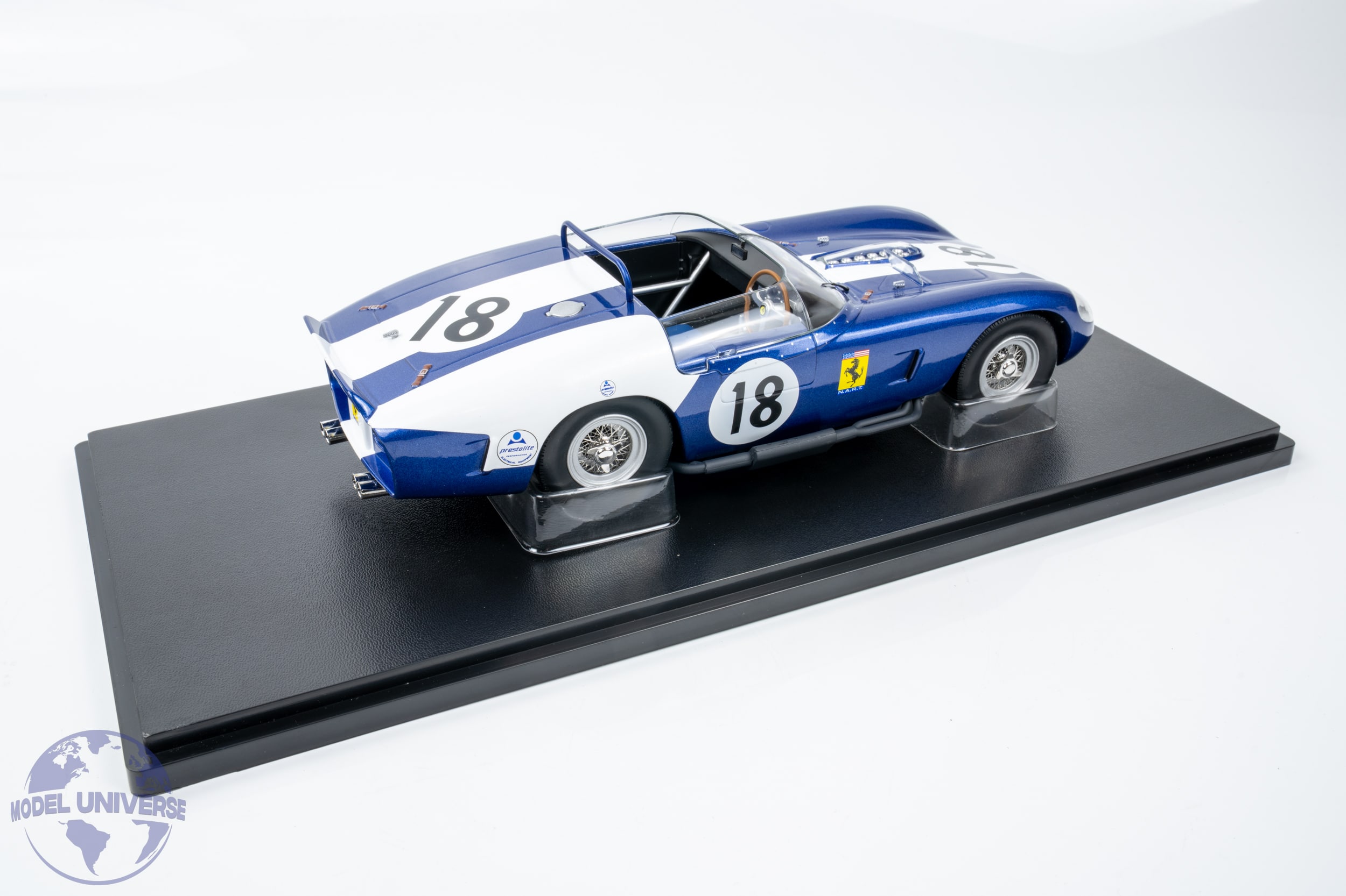 WERK83 - 1:18 Ferrari 250 TR61 NART No.18 24h Le Mans 1962 - John Fulp, Peter Ryan - Diecast Model 10 WERK83 - 1:18 Ferrari 250 TR61 NART No.18 24h Le Mans 1962 - John Fulp, Peter Ryan - Diecast Model