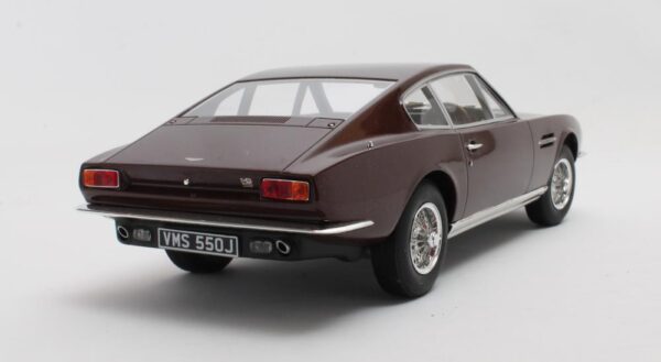 cult scale - 1:18 aston martin dbs vantage red metallic (1968)