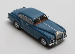 Matrix MX11705-083 Rolls Royce Silver Cloud III Flying Spur 1965 blue resin model car