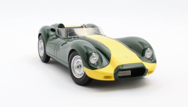 Matrix Lister Jaguar Green 1:18 Scale Model MXL1001-021