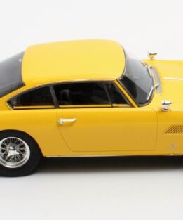 Matrix 1/18 Ferrari 250 GTE 2+2 Yellow Diecast Model L0604-043