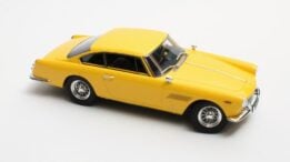 Matrix 1/18 Ferrari 250 GTE 2+2 Yellow Diecast Model L0604-043