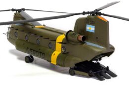 Corgi AA34217 Boeing Chinook CH47C AE520 Argentine Diecast Model