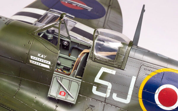 airfix - 1:24 supermarine spitfire mk.ixc (a17001) model kit