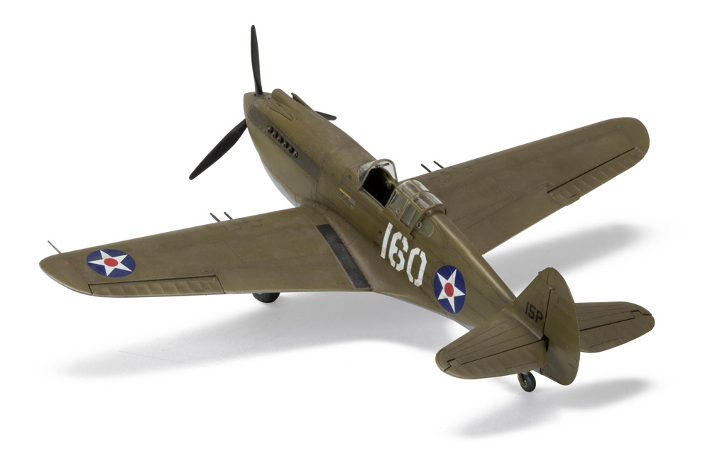 Airfix - 1:48 Curtiss P-40B Warhawk (A05130A) Model Kit | Model Universe