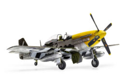 airfix - 1:48 north american p-51d mustang (filletless tails) (a05138) model kit