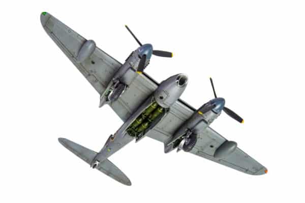 airfix - 1:72 de havilland mosquito b.xvi (a04023) model kit