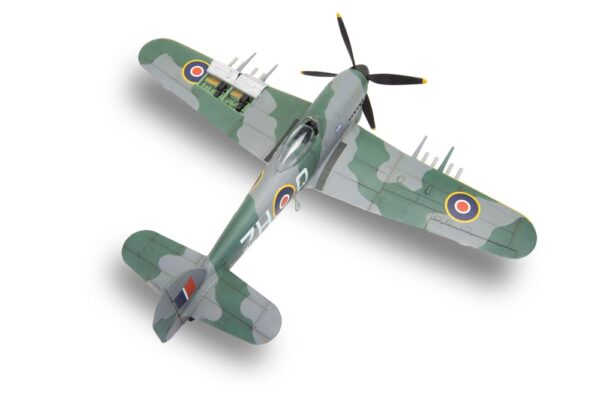 airfix - 1:72 hawker typhoon mk.ib hanging gift set (a55208a) model kit