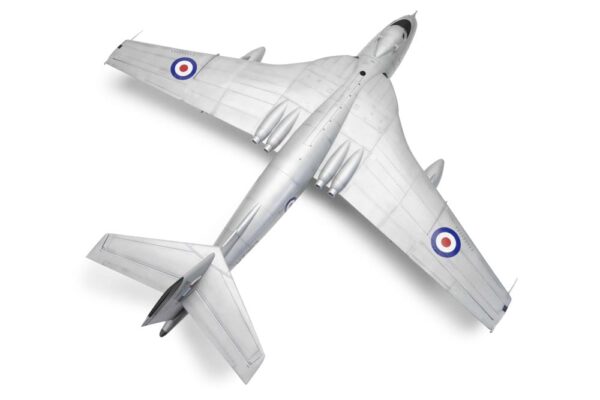 airfix - 1:72 vickers valiant b(pr)k.1 (a11001a) model kit