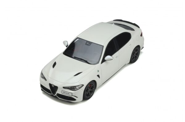 Otto Mobile 1:18 Alfa Romeo Giulia Quadrifoglio White OT839
