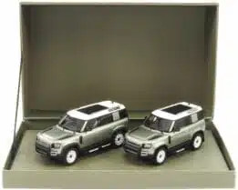 Almost Real 410800 Land Rover Defender 2 car set