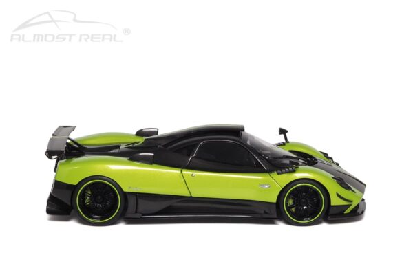 Almost Real - 1:18 Pagani Zonda Cinque Coupe 2009 Verde Firenze - Limited Edition Diecast Model 21 Almost Real - 1:18 Pagani Zonda Cinque Coupe 2009 Verde Firenze - Limited Edition Diecast Model