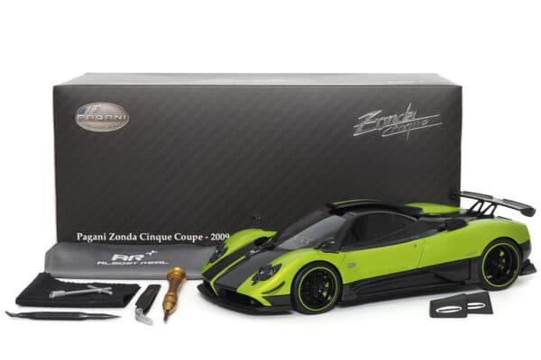 Almost Real - 1:18 Pagani Zonda Cinque Coupe 2009 Verde Firenze - Limited Edition Diecast Model