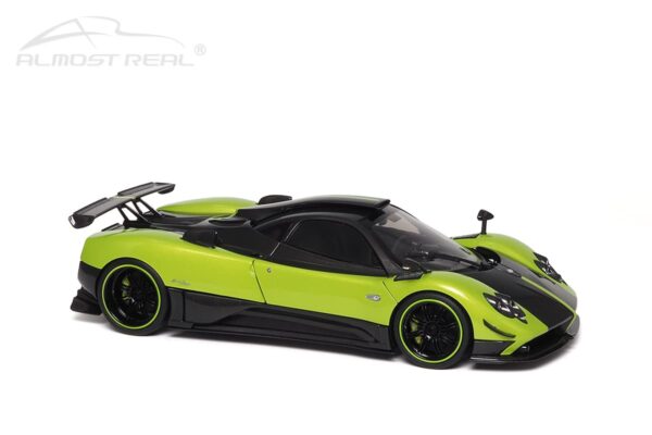 Almost Real - 1:18 Pagani Zonda Cinque Coupe 2009 Verde Firenze - Limited Edition Diecast Model 20 Almost Real - 1:18 Pagani Zonda Cinque Coupe 2009 Verde Firenze - Limited Edition Diecast Model