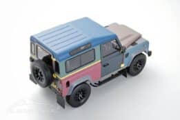 1:18 Land Rover Defender 90
