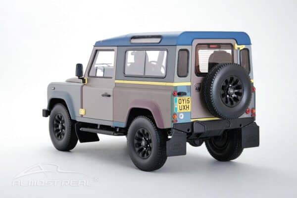 1:18 Land Rover Defender 90 "Paul Smith" Edition 2015 - Diecast Model - Almost Real