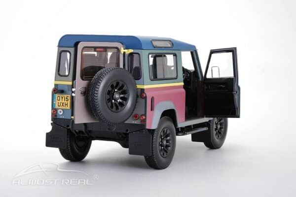 1:18 Land Rover Defender 90 "Paul Smith" Edition 2015 - Diecast Model - Almost Real