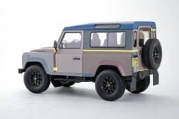 1:18 Land Rover Defender 90