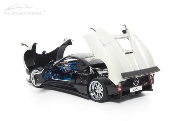 Almost Real - 1:18 Pagani Zonda F Bianco Fabriano 2005 - Limited Edition Diecast Model