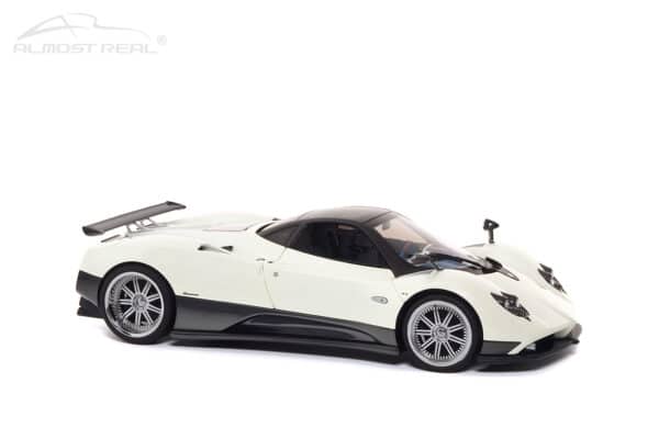 Almost Real - 1:18 Pagani Zonda F Bianco Fabriano 2005 - Limited Edition Diecast Model