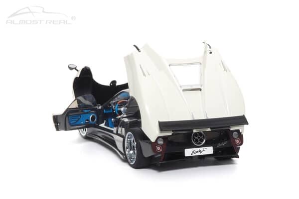 Almost Real - 1:18 Pagani Zonda F Bianco Fabriano 2005 - Limited Edition Diecast Model