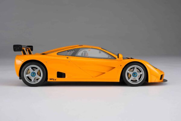 Amalgam - 1:18 McLaren F1 LM Orange - Resin Model 29 Amalgam - 1:18 McLaren F1 LM Orange - Resin Model