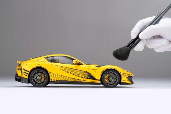 Amalgam 1:18 Ferrari 812 Competizione Tailor Made (M6313-SC1) Resin Model 13 Amalgam 1:18 Ferrari 812 Competizione Tailor Made (M6313-SC1) Resin Model
