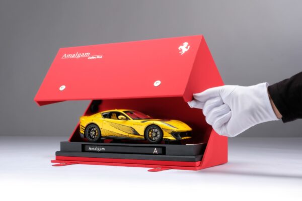 Amalgam 1:18 Ferrari 812 Competizione Tailor Made (M6313-SC1) Resin Model 16 Amalgam 1:18 Ferrari 812 Competizione Tailor Made (M6313-SC1) Resin Model