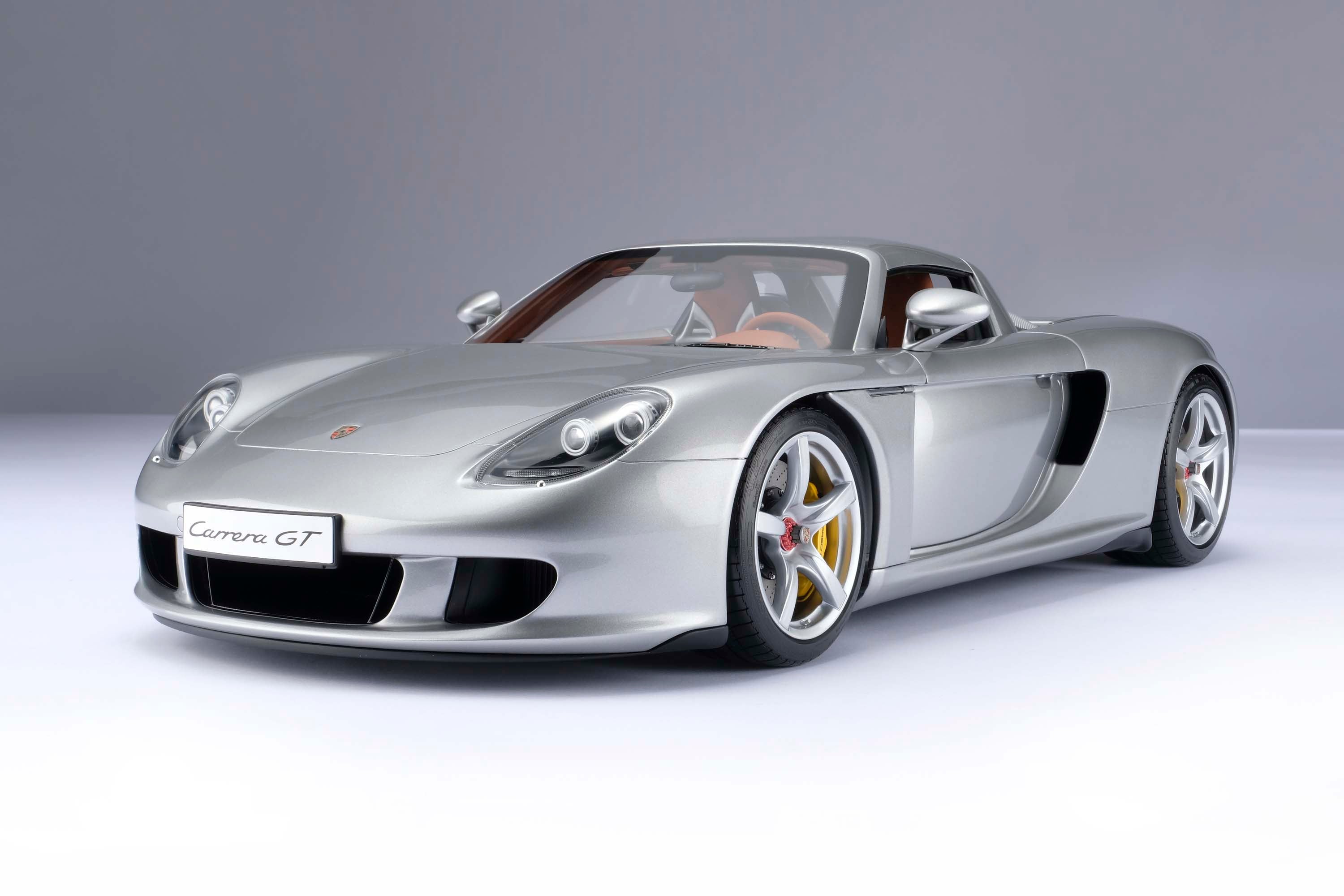 Amalgam 1:8 Porsche Carrera GT 2003 GT Silver Metallic (M6337-SC1) Resin Model 10 Amalgam 1:8 Porsche Carrera GT 2003 GT Silver Metallic (M6337-SC1) Resin Model - Image 10