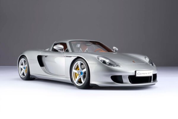 Amalgam 1:8 Porsche Carrera GT 2003 GT Silver Metallic (M6337-SC1) Resin Model 14 Amalgam 1:8 Porsche Carrera GT 2003 GT Silver Metallic (M6337-SC1) Resin Model